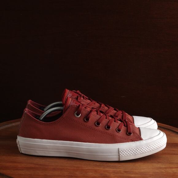 Converse Sneakers Unisex Size M7 W9 Red Leather Low Lace Up Contemporary Shoes - Picture 1 of 16